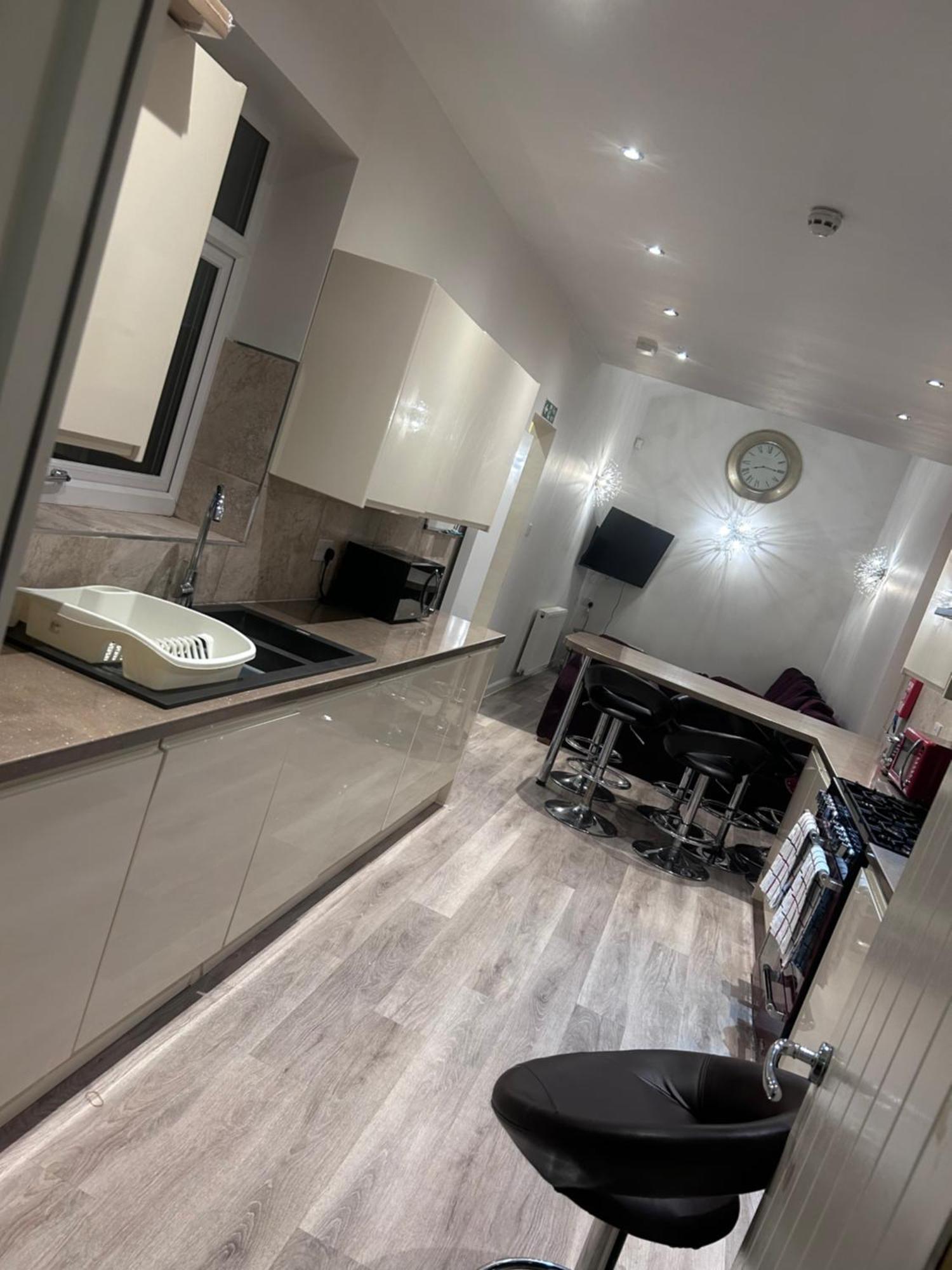 Seaford Guest House Xxx Stoke-on-Trent ภายนอก รูปภาพ