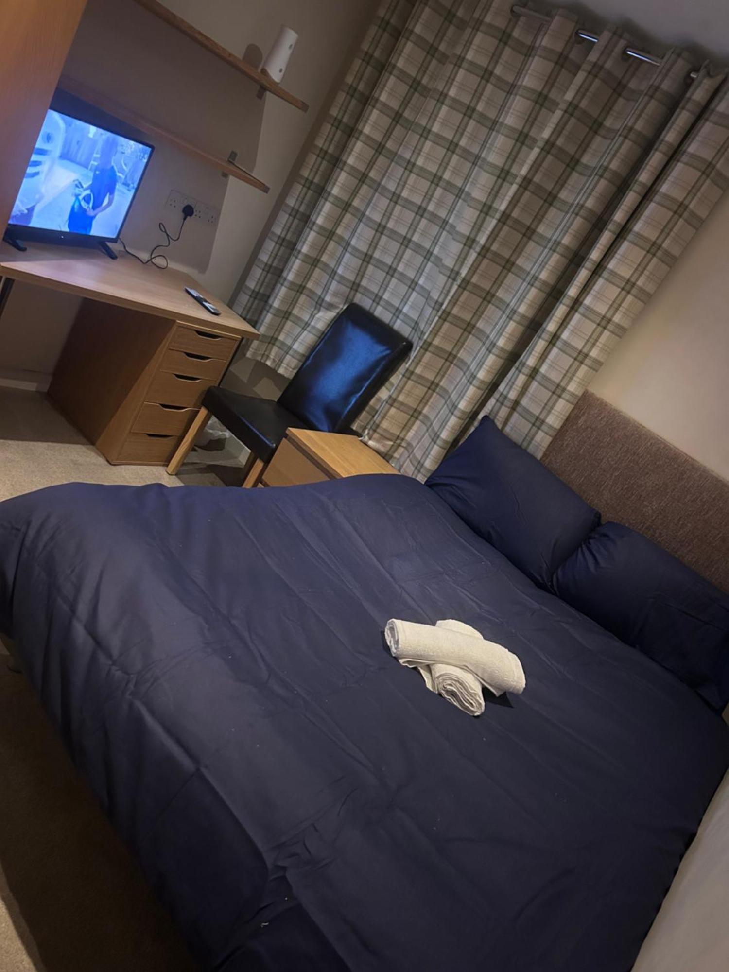 Seaford Guest House Xxx Stoke-on-Trent ภายนอก รูปภาพ