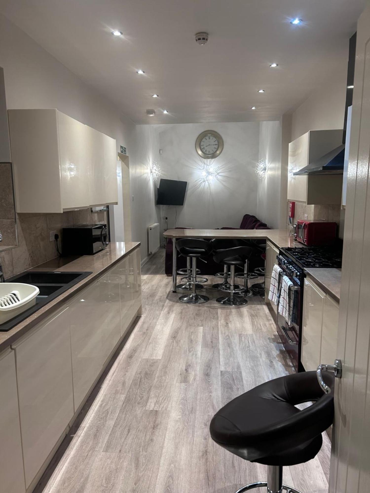 Seaford Guest House Xxx Stoke-on-Trent ภายนอก รูปภาพ
